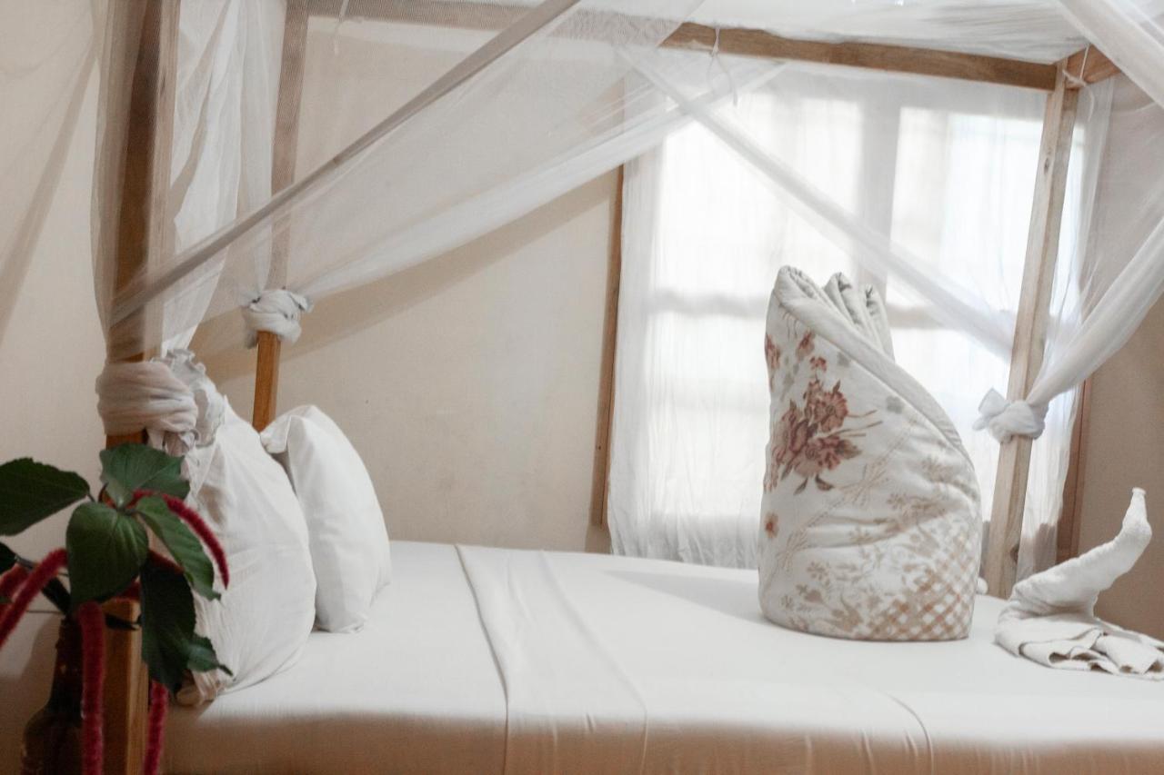 The Secret Garden Hotel موشي المظهر الخارجي الصورة