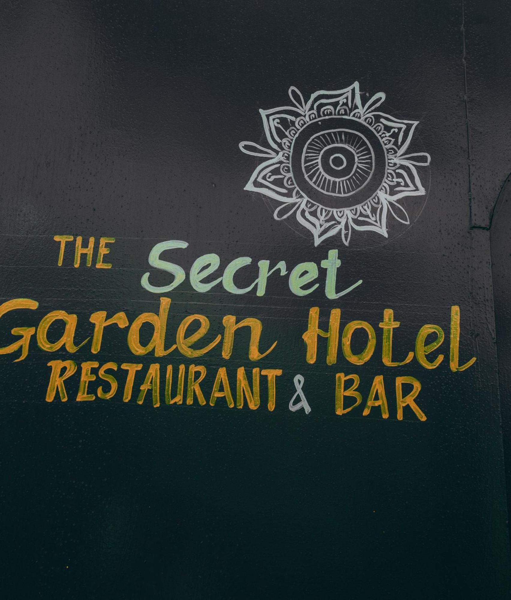 The Secret Garden Hotel موشي المظهر الخارجي الصورة
